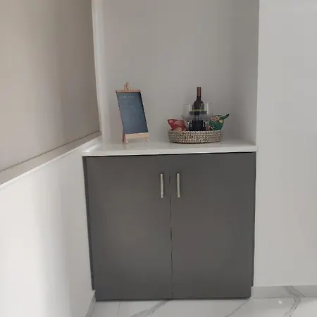 Maestro I Apartment *